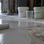 Peinture epoxy sol : dosage et préparation sur béton, rouleau et seaux bi-composants pour adhérence